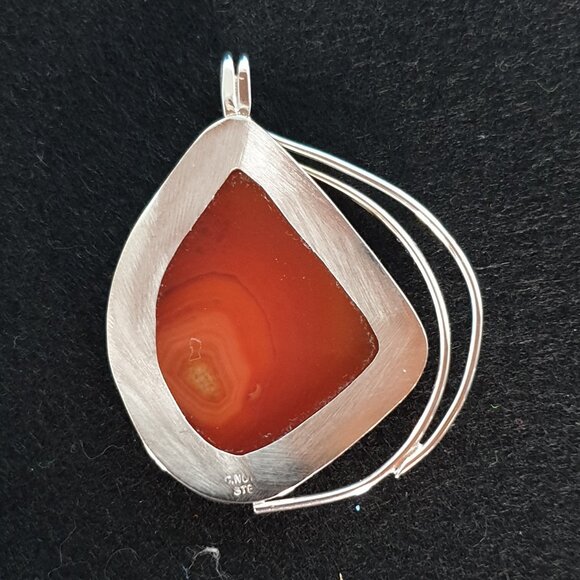 One-of-a-Kind Vintage Natural Banded Red Druzy Agate Sterling Silver Pendant - Picture 5 of 12